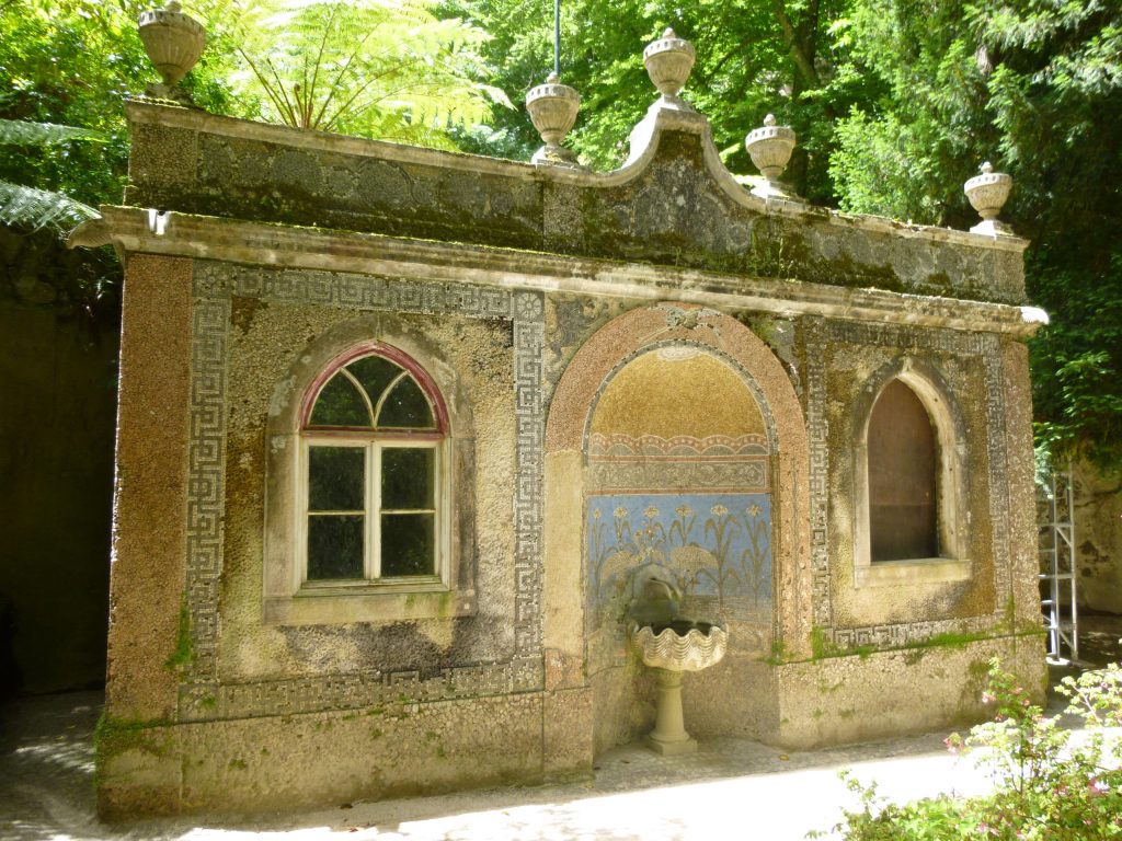 fontana-balneare-(parco-alchemico-di-sintra)